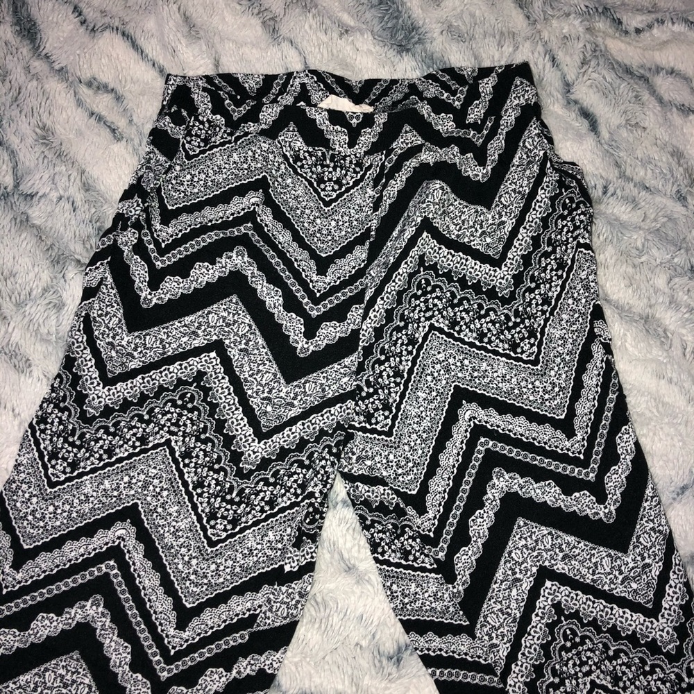 pants - Picture 2 of 5